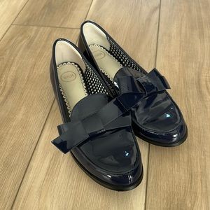 EUC 1901 Brand Women’s Navy Blue Loafers Shoes Slip On Flats Women’s Size 11